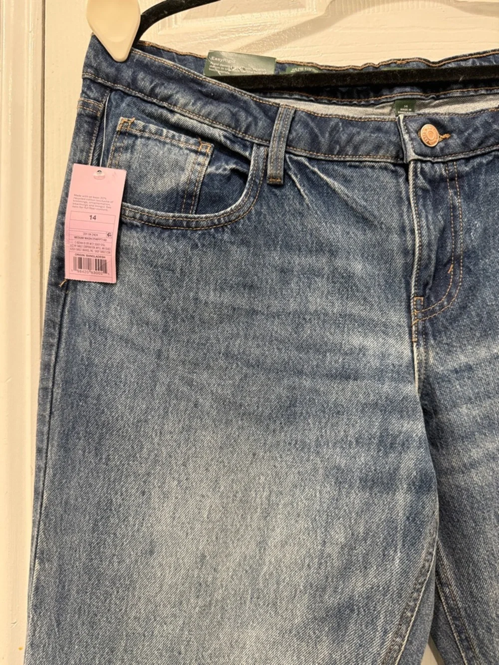 Women's Mid-Rise EasyRigid Jeans - Universal Thread - Picture 4 of 7